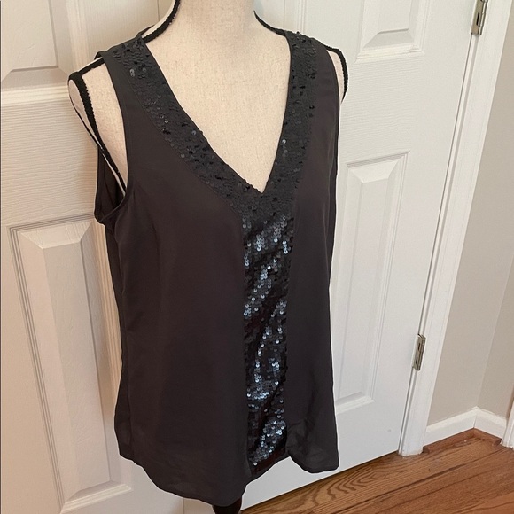 Old Navy Black Sequin Details V-Neck Women's Polyester Tank Top Layering L EUC - Picture 2 of 6